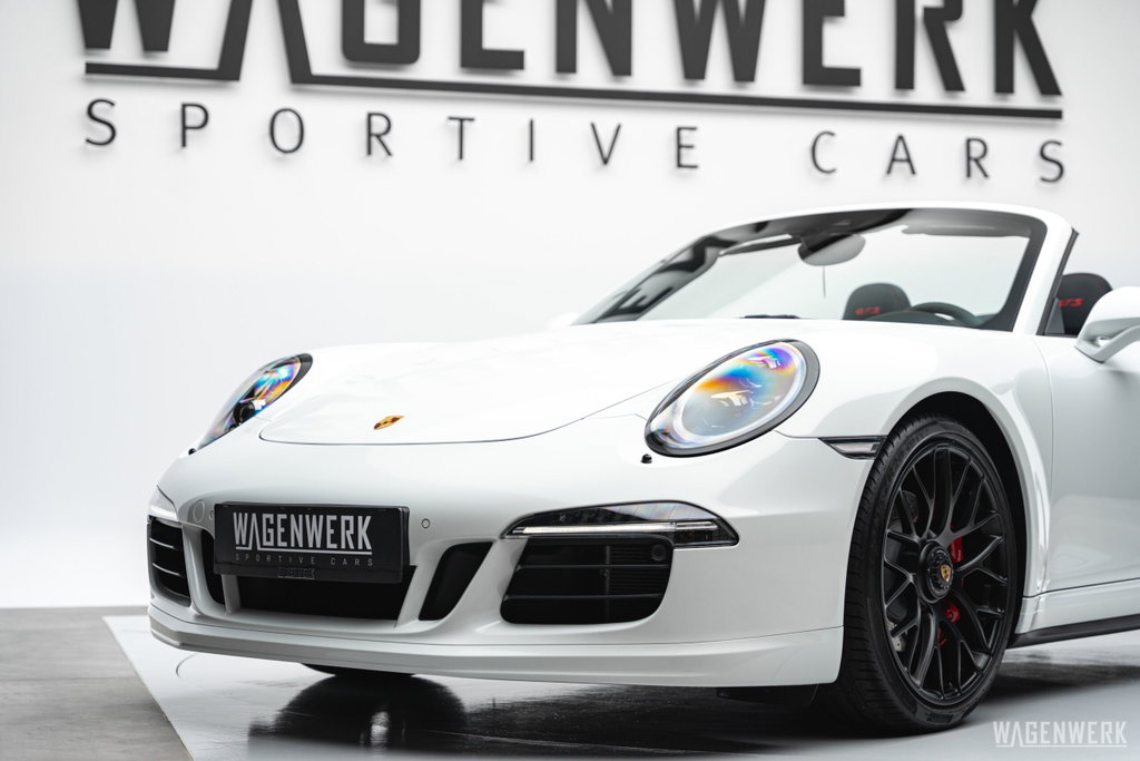 Porsche 991 Carrera GTS