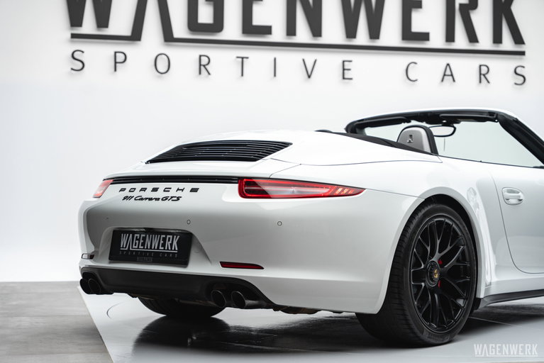 Porsche 991 Carrera GTS