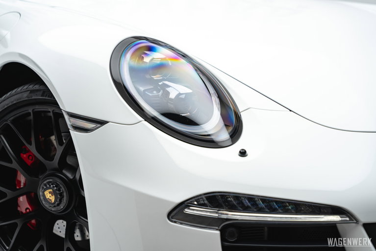 Porsche 991 Carrera GTS