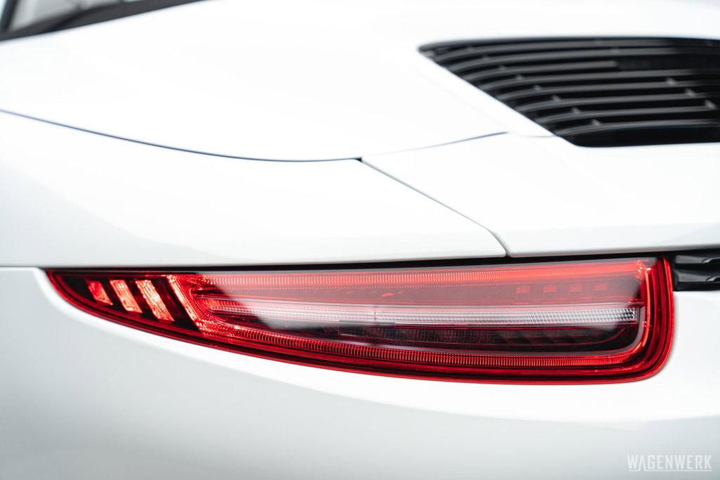 Porsche 991 Carrera GTS
