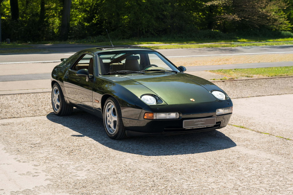 Porsche 928 GTS