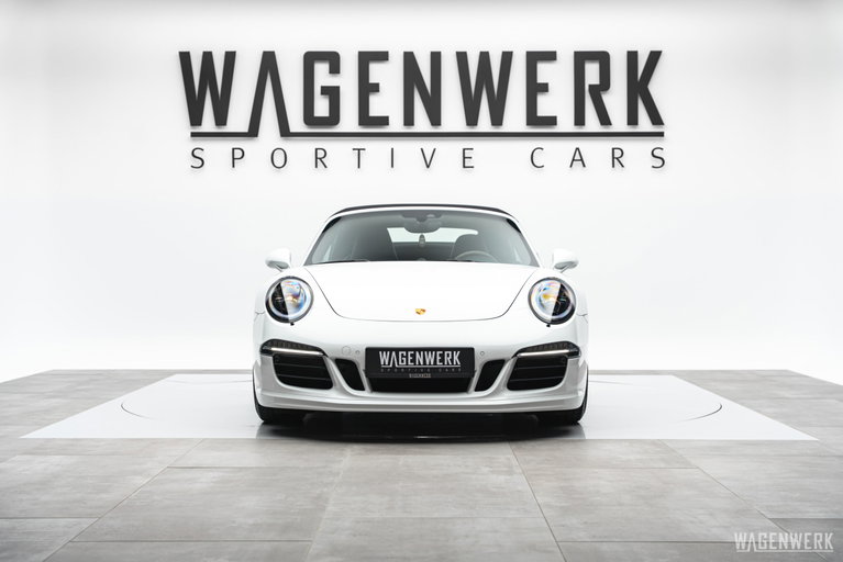 Porsche 991 Carrera GTS