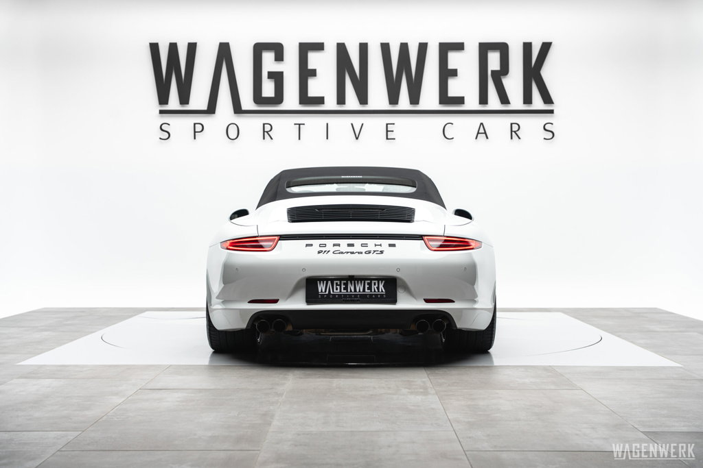 Porsche 991 Carrera GTS