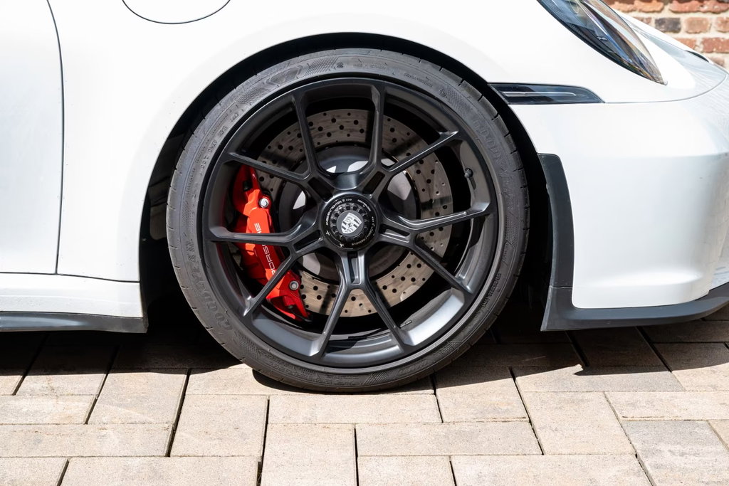 Porsche 992 GT3 Touring