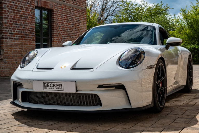 Porsche 992 GT3 Touring