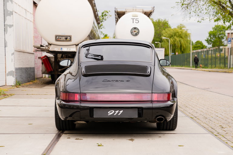 Porsche 964 Carrera 4