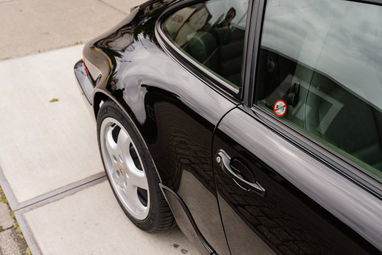 Porsche 964 Carrera 4