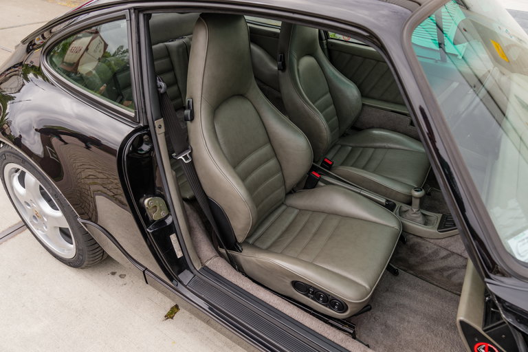 Porsche 964 Carrera 4