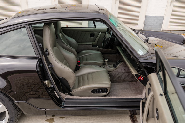Porsche 964 Carrera 4