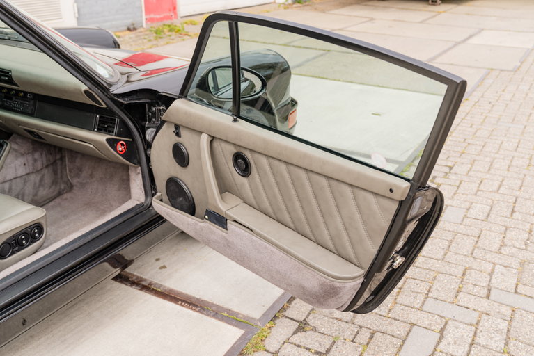 Porsche 964 Carrera 4