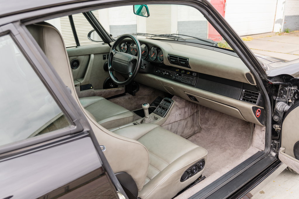 Porsche 964 Carrera 4