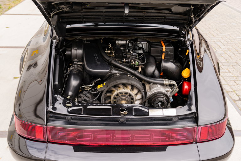 Porsche 964 Carrera 4