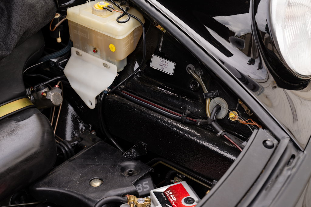 Porsche 964 Carrera 4