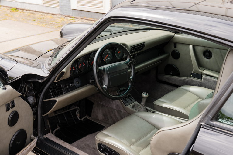 Porsche 964 Carrera 4