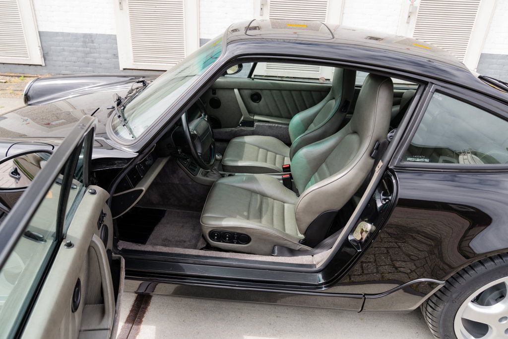 Porsche 964 Carrera 4