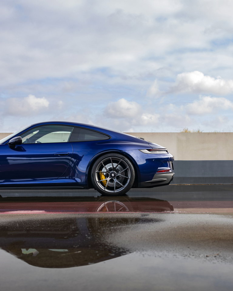 Porsche 992 GT3 Touring