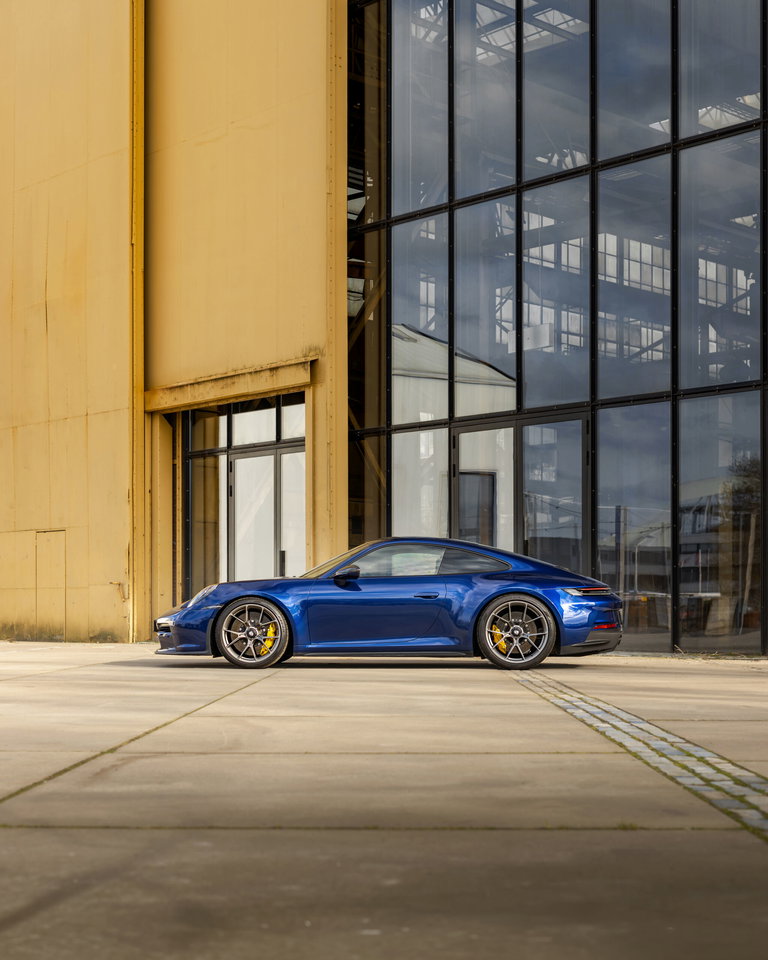 Porsche 992 GT3 Touring