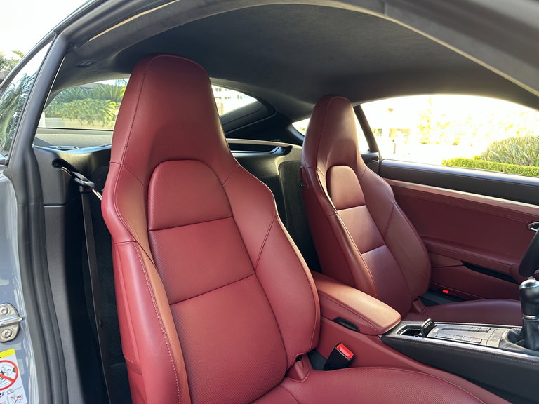 Porsche 718 Cayman GTS 4.0