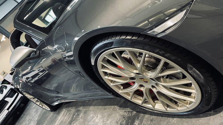 Porsche 991.2 Targa 4 GTS Exclusive Manufaktur Edition