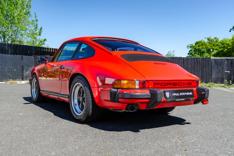 Porsche 911 Carrera 3.2