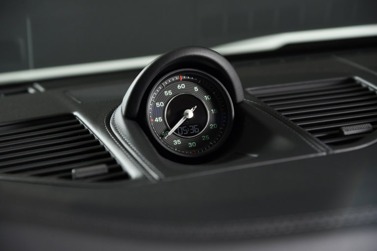 Porsche 992 Sport Classic