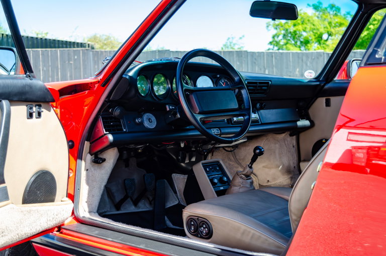 Porsche 911 Carrera 3.2