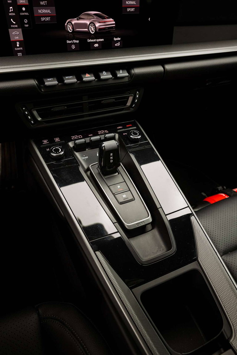Porsche 992 Carrera