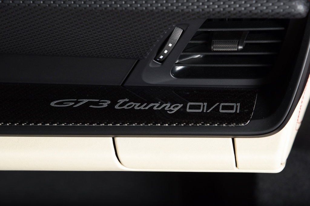 Porsche 992 GT3 Touring