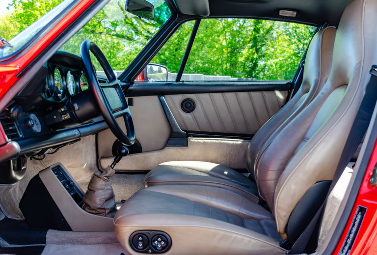 Porsche 911 Carrera 3.2