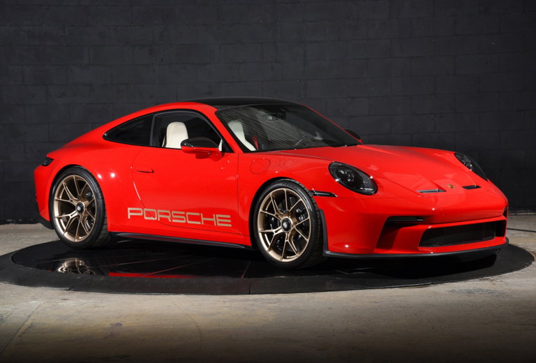 Porsche 992 GT3 Touring