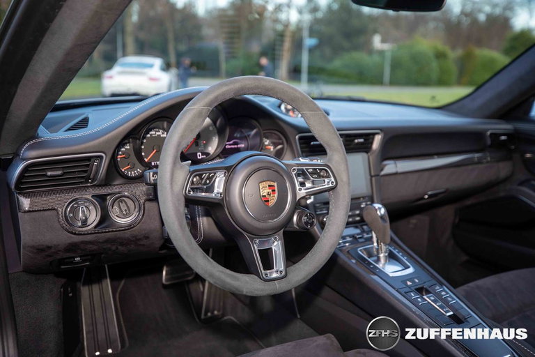 Porsche 991.2 Carrera GTS