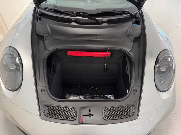 Porsche 992 GT3 Touring