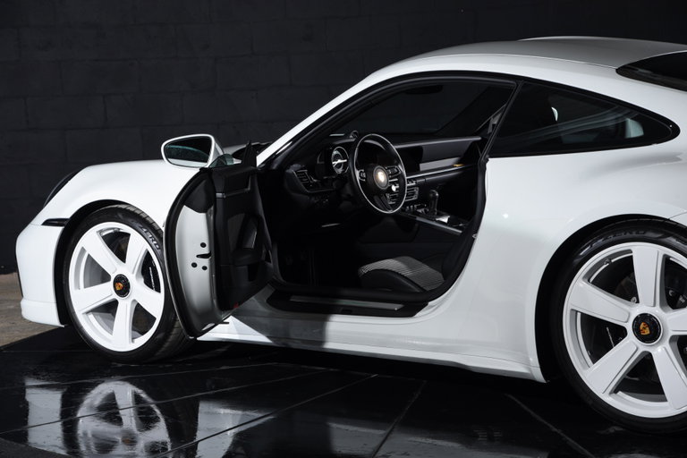Porsche 992 Sport Classic