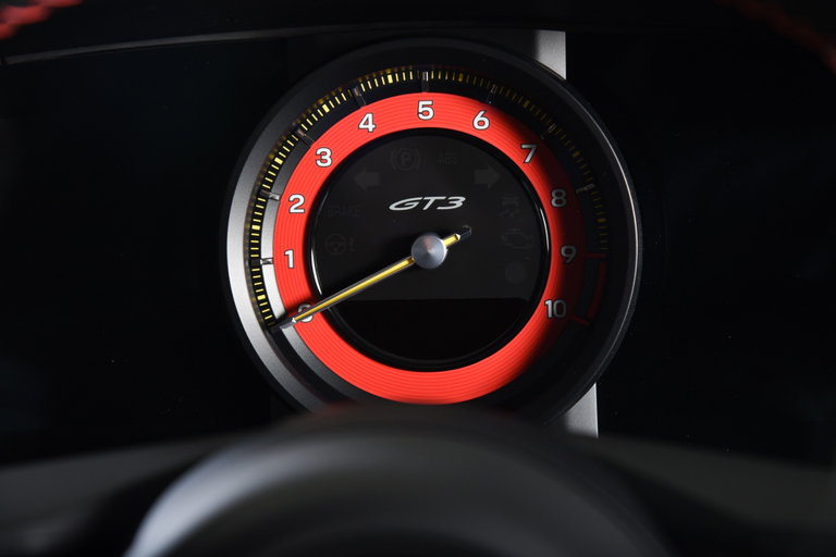 Porsche 992 GT3 Touring