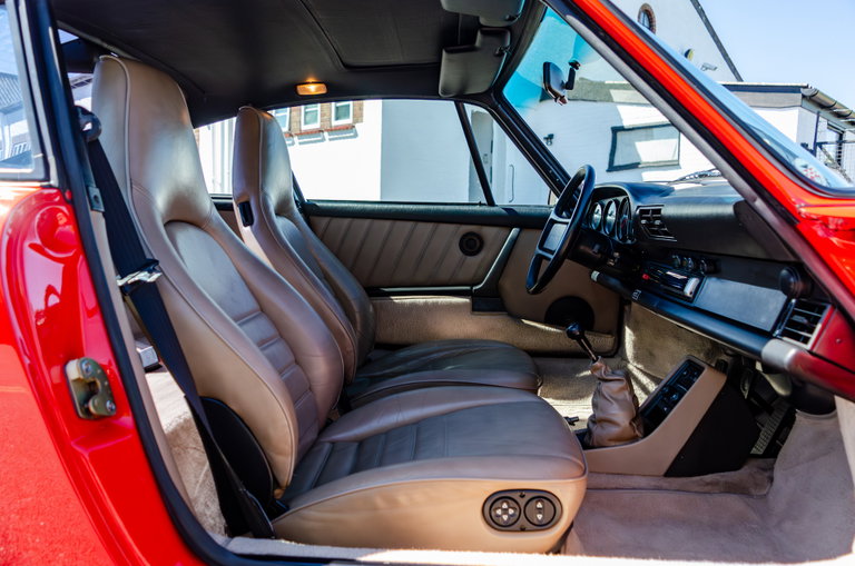 Porsche 911 Carrera 3.2