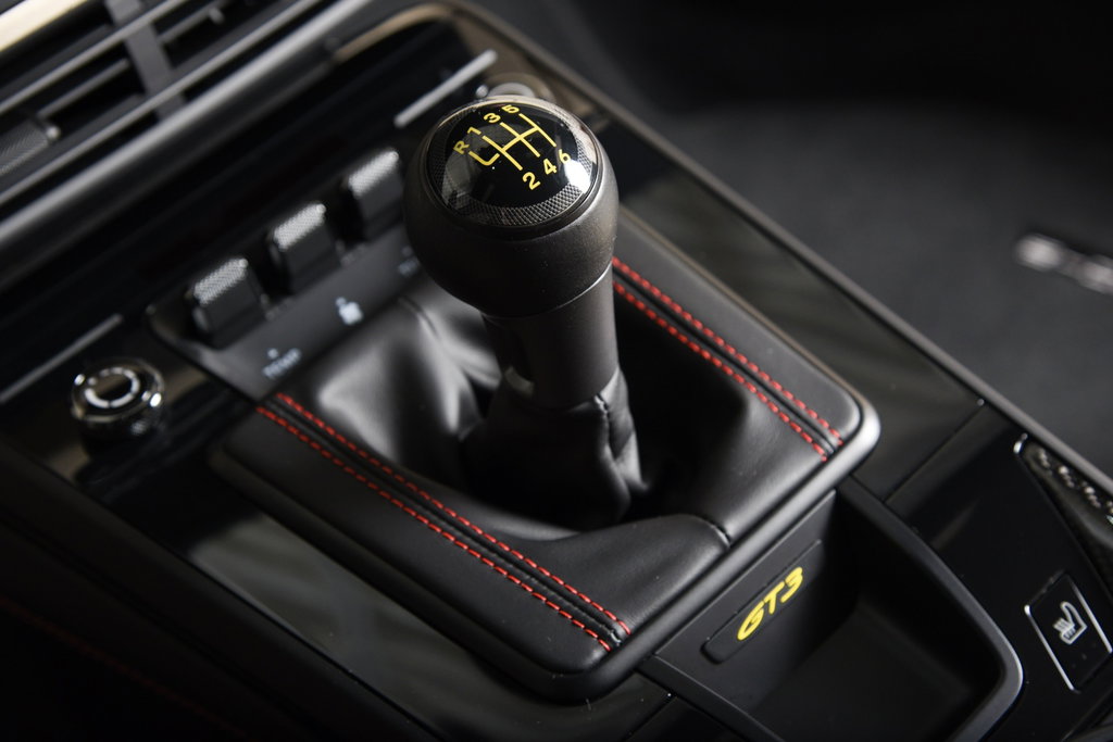 Porsche 992 GT3 Touring