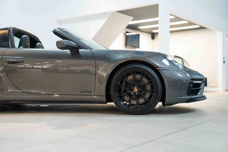 Porsche 992 Targa 4 GTS