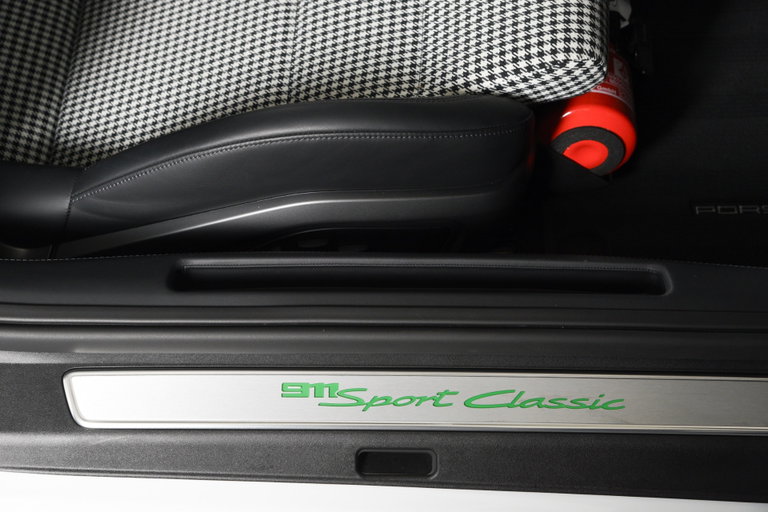 Porsche 992 Sport Classic