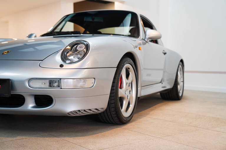 Porsche 993 Carrera 4S