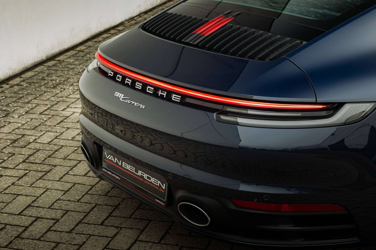 Porsche 992 Carrera