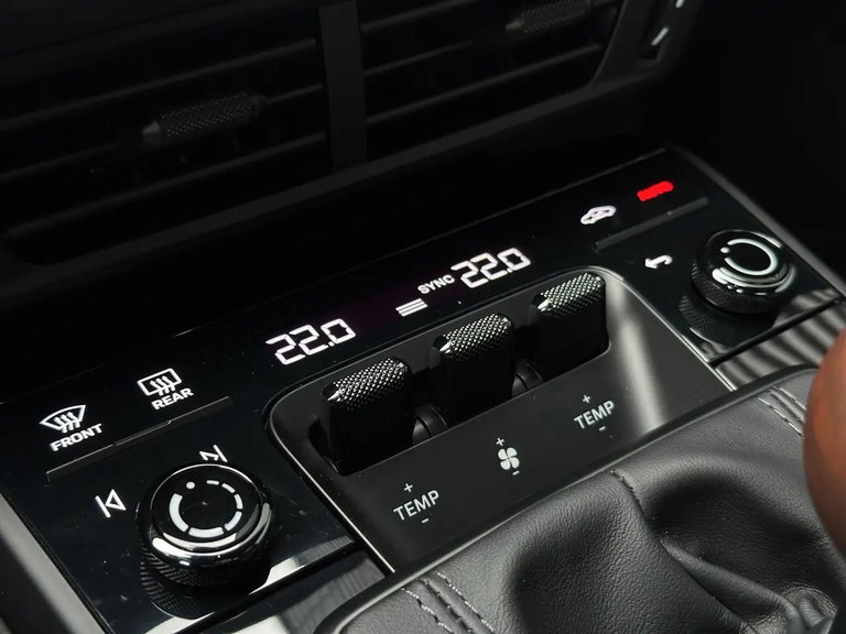 Porsche 992.2 Carrera T
