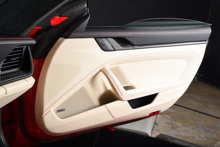 Porsche 992 GT3 Touring
