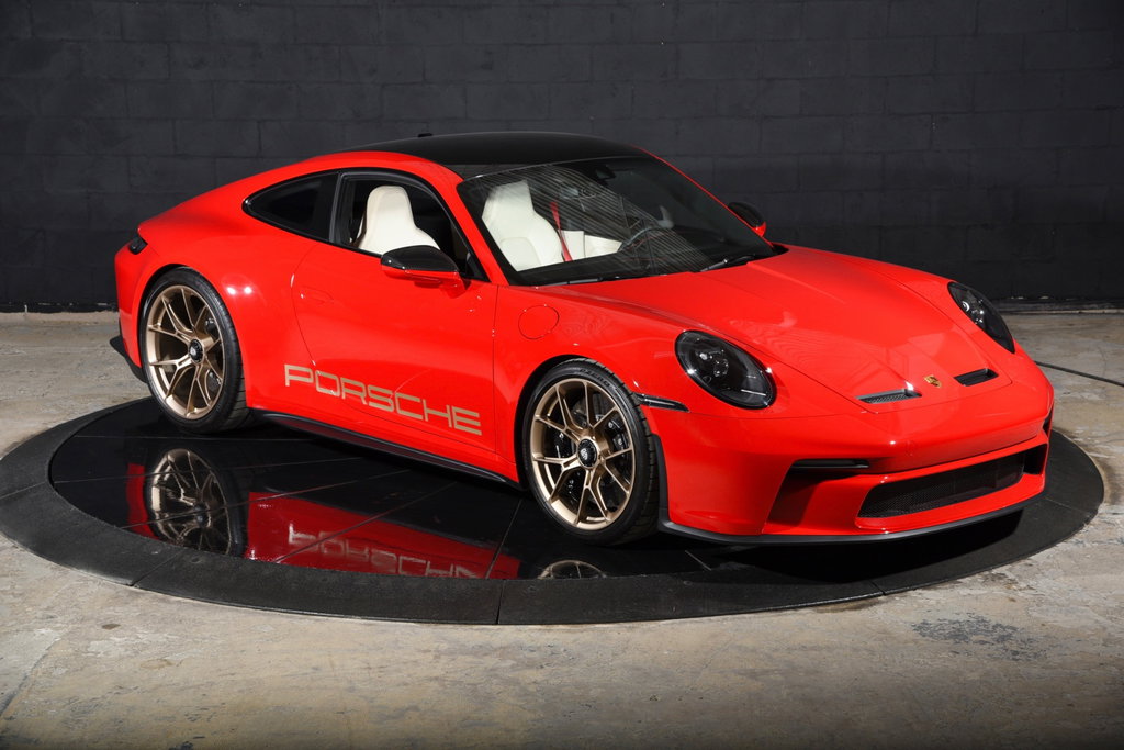 Porsche 992 GT3 Touring