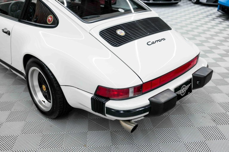 Porsche 911 Carrera 3.2