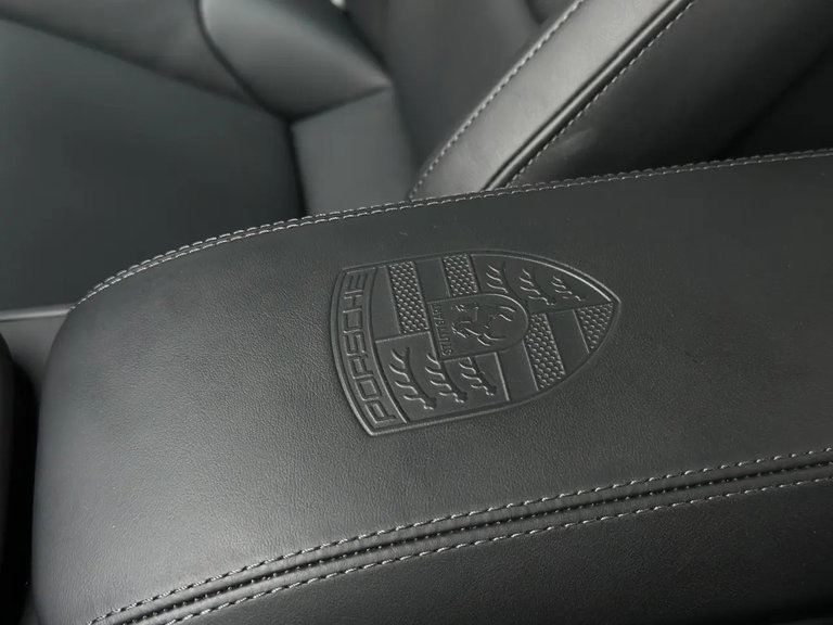 Porsche 992.2 Carrera T