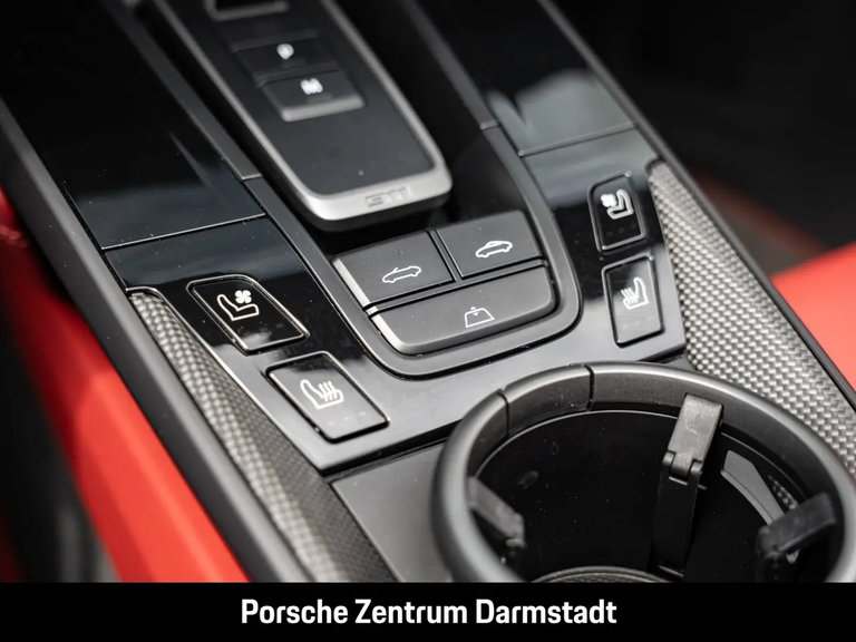 Porsche 992.2 Carrera 4 GTS