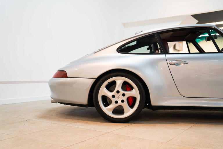 Porsche 993 Carrera 4S