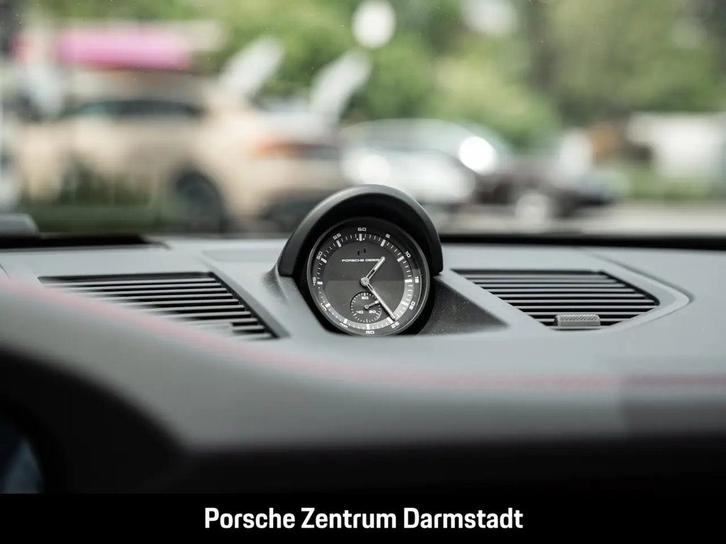 Porsche 992.2 Carrera 4 GTS