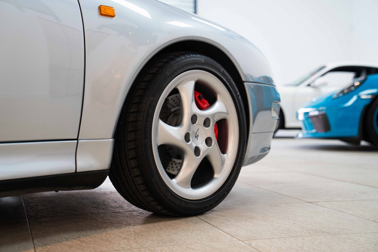 Porsche 993 Carrera 4S