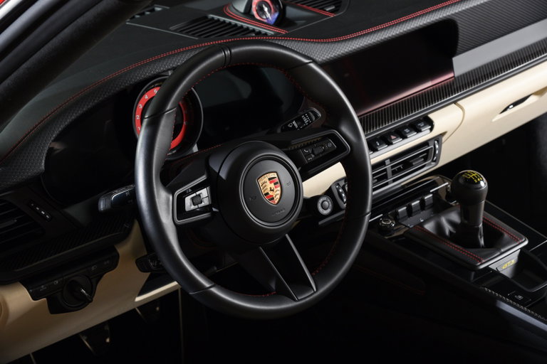 Porsche 992 GT3 Touring